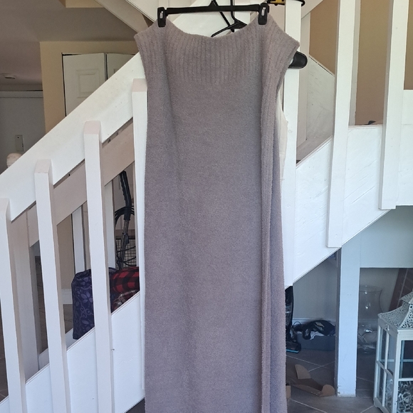 Barefoot Deams Cozy Chic Grey Rib Edged Throw Sz W 50 X L 64. 5EUC